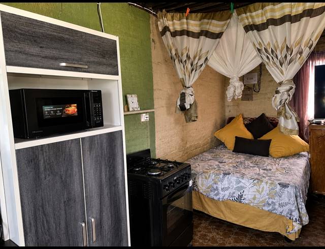 1 BEDROOM HOUSE FOR SALE IN EVATON WEST